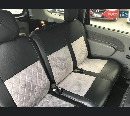 Синий Рено 4, объемом двигателя 0 л и пробегом 275 тыс. км за 4500 $, фото 7 на Automoto.ua