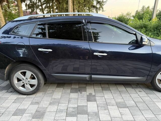 Синий Рено 4, объемом двигателя 1.5 л и пробегом 247 тыс. км за 6560 $, фото 4 на Automoto.ua
