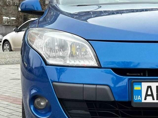 Синий Рено 4, объемом двигателя 1.5 л и пробегом 296 тыс. км за 7700 $, фото 6 на Automoto.ua