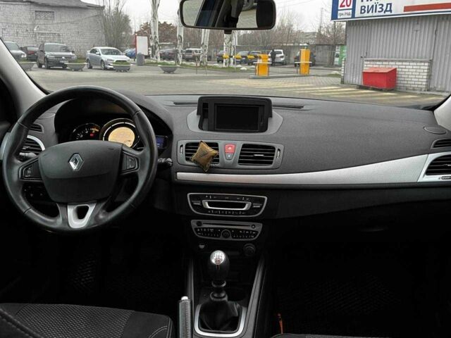 Синий Рено 4, объемом двигателя 1.5 л и пробегом 296 тыс. км за 7700 $, фото 16 на Automoto.ua