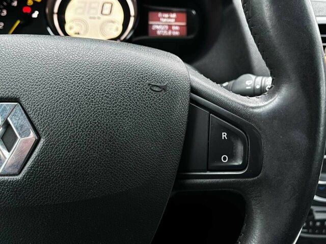 Синий Рено 4, объемом двигателя 1.5 л и пробегом 296 тыс. км за 7700 $, фото 20 на Automoto.ua