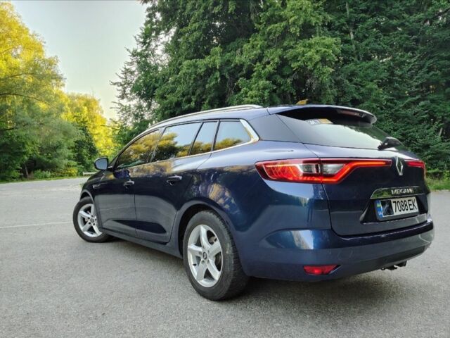 Синий Рено 4, объемом двигателя 0 л и пробегом 99 тыс. км за 13302 $, фото 4 на Automoto.ua