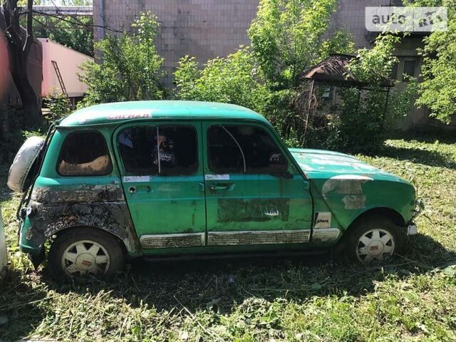 Зелений Рено 4, об'ємом двигуна 1 л та пробігом 267 тис. км за 1000 $, фото 1 на Automoto.ua