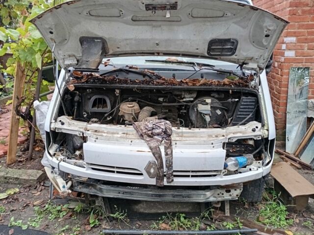 Зелений Рено 4, об'ємом двигуна 2.8 л та пробігом 500 тис. км за 1250 $, фото 3 на Automoto.ua
