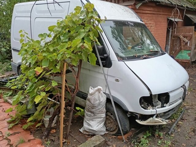 Зелений Рено 4, об'ємом двигуна 2.8 л та пробігом 500 тис. км за 1250 $, фото 1 на Automoto.ua