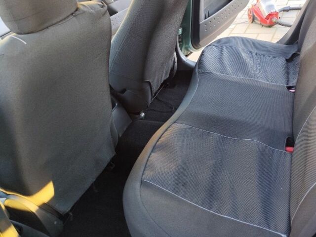 Зеленый Рено 4, объемом двигателя 1.4 л и пробегом 180 тыс. км за 4199 $, фото 6 на Automoto.ua