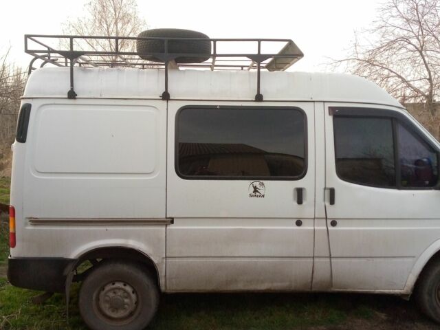 Білий Рено 5, об'ємом двигуна 2.5 л та пробігом 500 тис. км за 3000 $, фото 4 на Automoto.ua