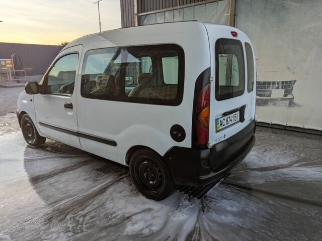 Белый Рено 5, объемом двигателя 0 л и пробегом 326 тыс. км за 2150 $, фото 2 на Automoto.ua