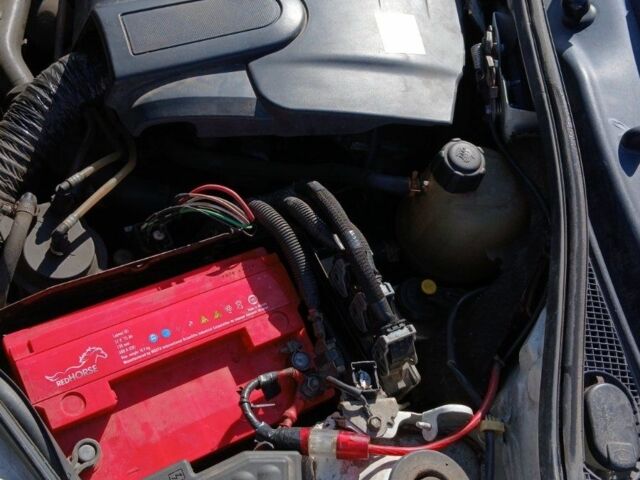Белый Рено 5, объемом двигателя 1.5 л и пробегом 321 тыс. км за 3500 $, фото 3 на Automoto.ua