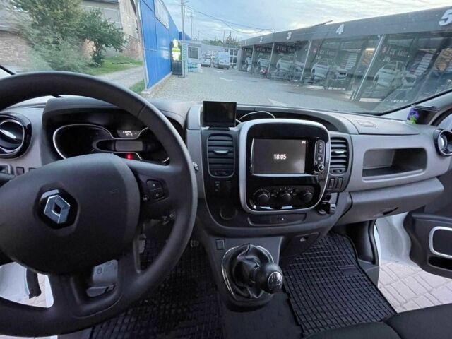 Білий Рено 5, об'ємом двигуна 1.6 л та пробігом 230 тис. км за 13000 $, фото 15 на Automoto.ua
