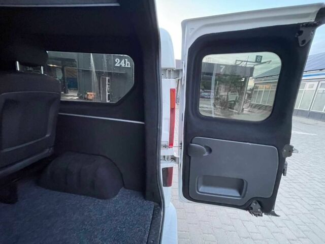 Білий Рено 5, об'ємом двигуна 1.6 л та пробігом 230 тис. км за 13000 $, фото 5 на Automoto.ua