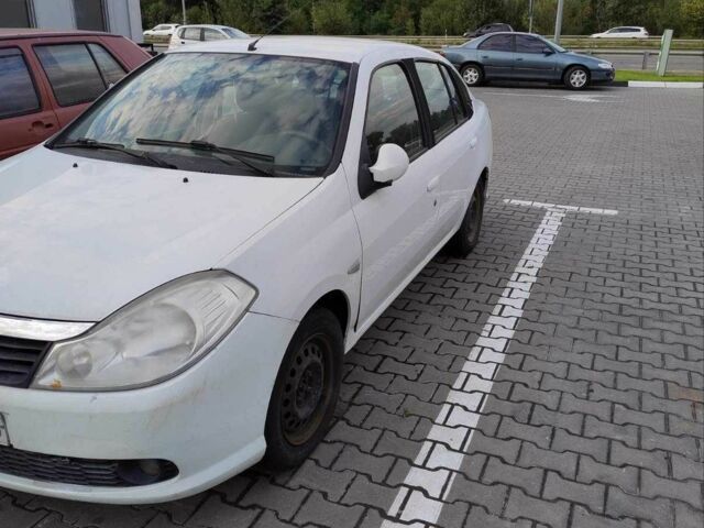 Белый Рено 5, объемом двигателя 1.4 л и пробегом 282 тыс. км за 3600 $, фото 5 на Automoto.ua