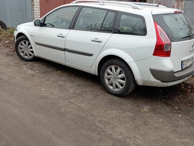 Білий Рено 5, об'ємом двигуна 0 л та пробігом 120 тис. км за 5977 $, фото 4 на Automoto.ua