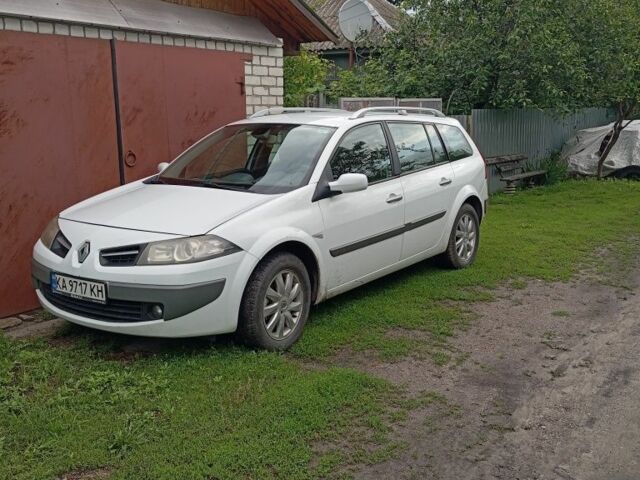 Білий Рено 5, об'ємом двигуна 0 л та пробігом 120 тис. км за 5977 $, фото 17 на Automoto.ua