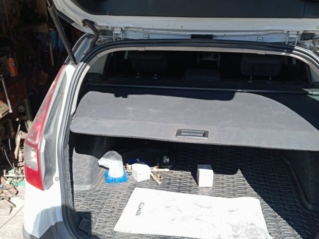 Білий Рено 5, об'ємом двигуна 0 л та пробігом 120 тис. км за 5977 $, фото 6 на Automoto.ua