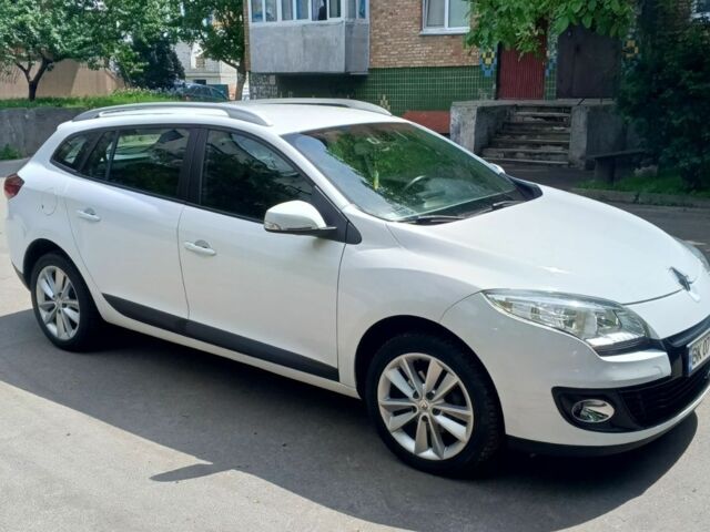 Белый Рено 5, объемом двигателя 1.5 л и пробегом 247 тыс. км за 7800 $, фото 2 на Automoto.ua