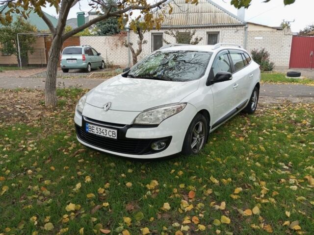 Белый Рено 5, объемом двигателя 1.5 л и пробегом 267 тыс. км за 6499 $, фото 8 на Automoto.ua