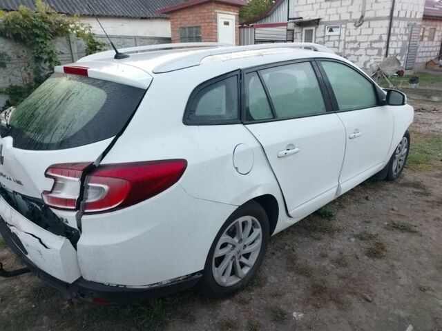 Белый Рено 5, объемом двигателя 1.5 л и пробегом 267 тыс. км за 2600 $, фото 2 на Automoto.ua