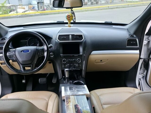 Білий Рено 5, об'ємом двигуна 3.5 л та пробігом 199 тис. км за 18500 $, фото 4 на Automoto.ua