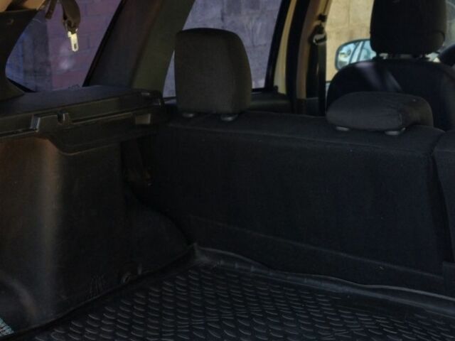 Рено 5 2016 у Новомосковске на Automoto.ua Білий Рено 5, об'ємом двигуна 1.5 л та пробігом 315 тис. км за 9000 $, фото 6 на Automoto.ua