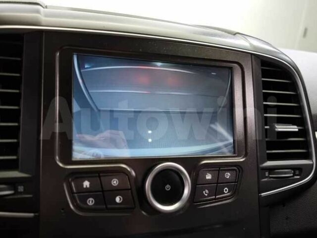 Белый Рено 5, объемом двигателя 2 л и пробегом 121 тыс. км за 11800 $, фото 6 на Automoto.ua