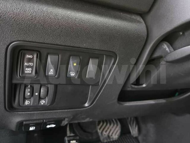 Белый Рено 5, объемом двигателя 2 л и пробегом 121 тыс. км за 11800 $, фото 11 на Automoto.ua