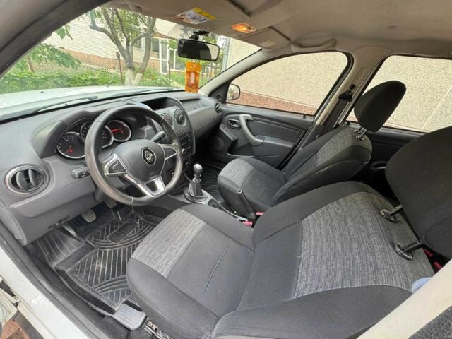Белый Рено 5, объемом двигателя 1.5 л и пробегом 280 тыс. км за 9700 $, фото 5 на Automoto.ua