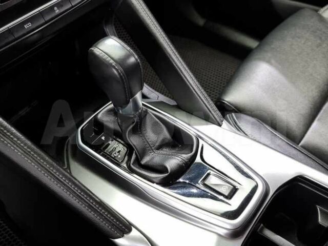 Белый Рено 5, объемом двигателя 2 л и пробегом 121 тыс. км за 11800 $, фото 12 на Automoto.ua