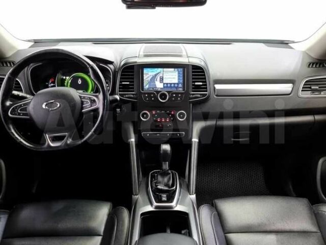 Белый Рено 5, объемом двигателя 2 л и пробегом 121 тыс. км за 11800 $, фото 4 на Automoto.ua