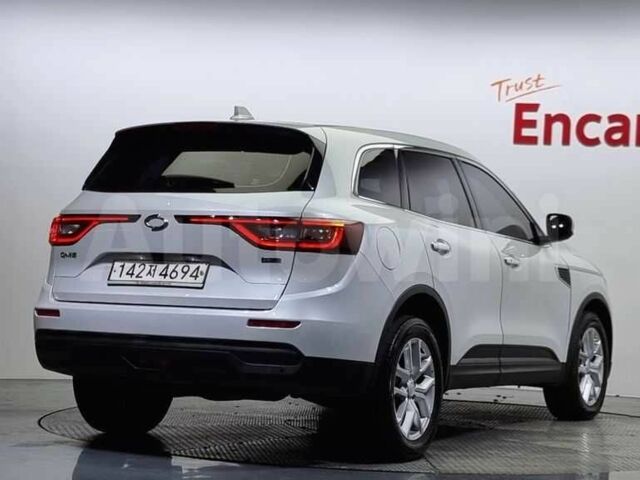 Белый Рено 5, объемом двигателя 2 л и пробегом 121 тыс. км за 11800 $, фото 3 на Automoto.ua