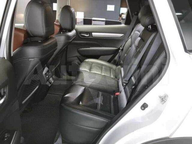 Белый Рено 5, объемом двигателя 2 л и пробегом 121 тыс. км за 11800 $, фото 10 на Automoto.ua