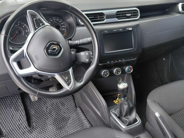 Рено 5 2020 в Тернополе на Automoto.ua Белый Рено 5, объемом двигателя 6 л и пробегом 211 тыс. км за 13400 $, фото 6 на Automoto.ua
