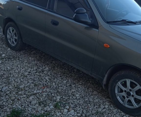 Бежевый Рено 5, объемом двигателя 1.3 л и пробегом 240 тыс. км за 1670 $, фото 2 на Automoto.ua