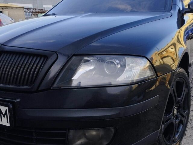 Черный Рено 5, объемом двигателя 2 л и пробегом 328 тыс. км за 6500 $, фото 6 на Automoto.ua
