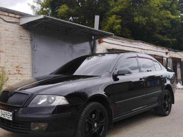 Черный Рено 5, объемом двигателя 2 л и пробегом 328 тыс. км за 6500 $, фото 1 на Automoto.ua