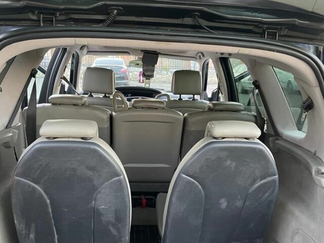 Черный Рено 5, объемом двигателя 0 л и пробегом 201 тыс. км за 4450 $, фото 14 на Automoto.ua