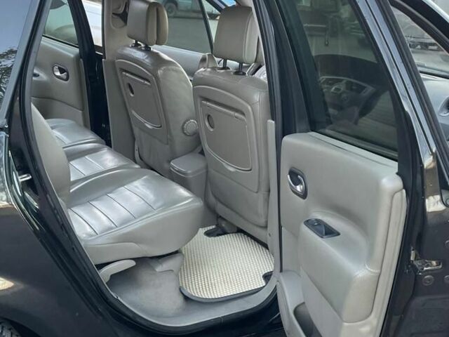 Черный Рено 5, объемом двигателя 0 л и пробегом 201 тыс. км за 4450 $, фото 8 на Automoto.ua