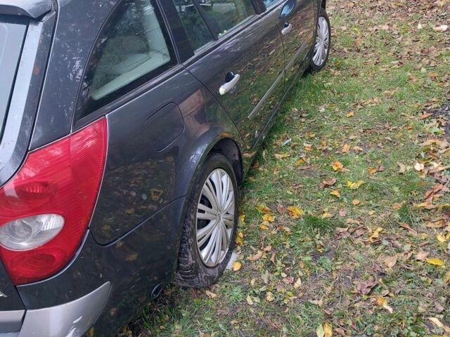 Черный Рено 5, объемом двигателя 2 л и пробегом 2 тыс. км за 900 $, фото 1 на Automoto.ua