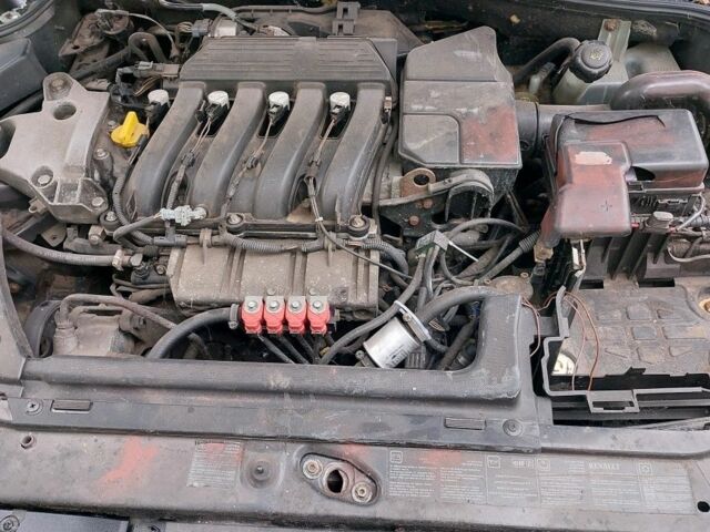 Черный Рено 5, объемом двигателя 2 л и пробегом 2 тыс. км за 900 $, фото 10 на Automoto.ua