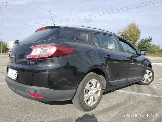 Черный Рено 5, объемом двигателя 1.4 л и пробегом 193 тыс. км за 5999 $, фото 3 на Automoto.ua