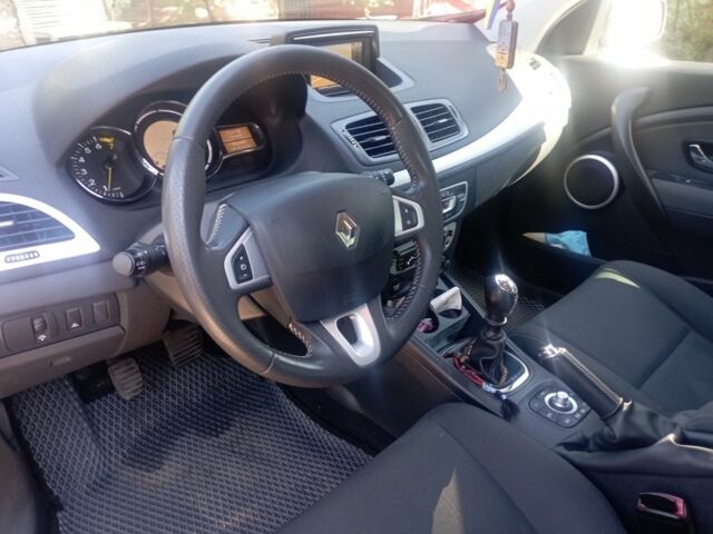 Чорний Рено 5, об'ємом двигуна 1.4 л та пробігом 228 тис. км за 7700 $, фото 6 на Automoto.ua