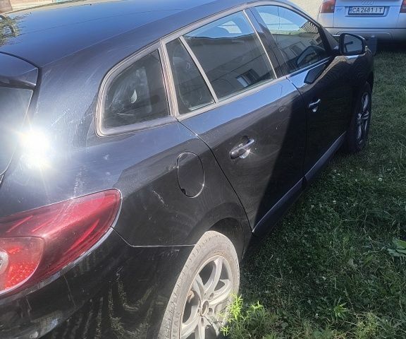 Чорний Рено 5, об'ємом двигуна 1.5 л та пробігом 265 тис. км за 6400 $, фото 3 на Automoto.ua