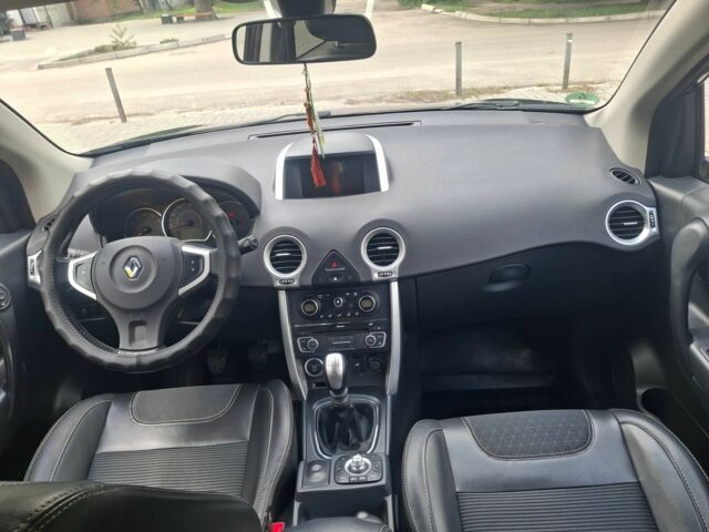 Чорний Рено 5, об'ємом двигуна 2 л та пробігом 258 тис. км за 13700 $, фото 4 на Automoto.ua