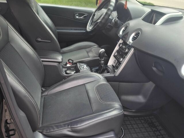 Чорний Рено 5, об'ємом двигуна 2 л та пробігом 258 тис. км за 13700 $, фото 6 на Automoto.ua