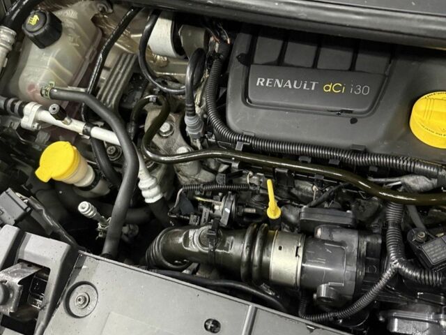 Коричневый Рено 5, объемом двигателя 1.6 л и пробегом 250 тыс. км за 6700 $, фото 4 на Automoto.ua