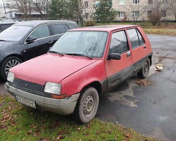 Красный Рено 5, объемом двигателя 1.6 л и пробегом 129 тыс. км за 1000 $, фото 1 на Automoto.ua