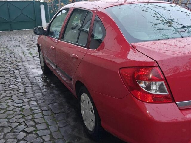 Красный Рено 5, объемом двигателя 1.1 л и пробегом 217 тыс. км за 4000 $, фото 5 на Automoto.ua