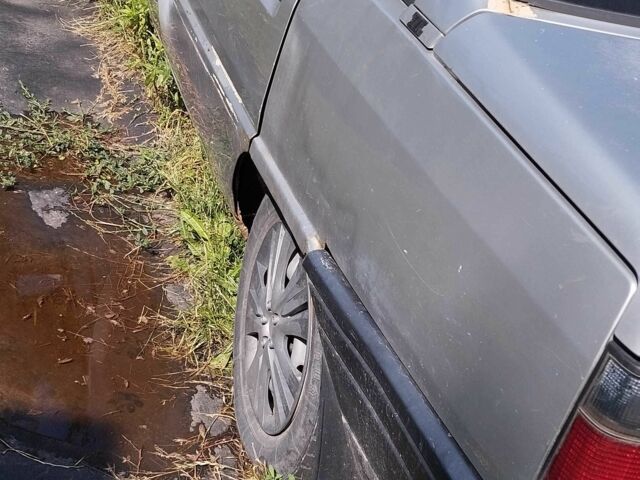 Сірий Рено 5, об'ємом двигуна 0 л та пробігом 900 тис. км за 785 $, фото 1 на Automoto.ua