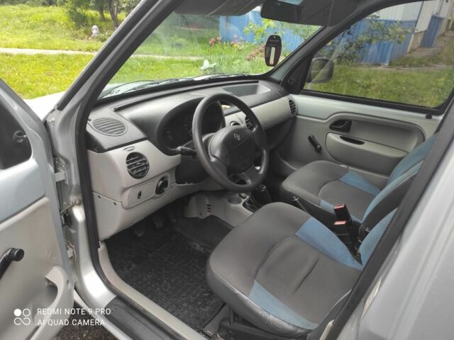 Серый Рено 5, объемом двигателя 1.2 л и пробегом 231 тыс. км за 5200 $, фото 2 на Automoto.ua