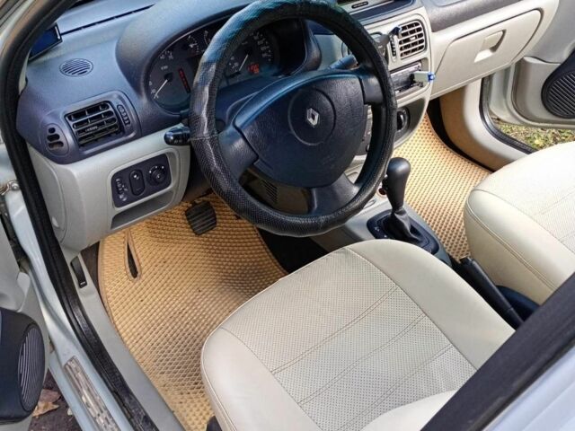 Серый Рено 5, объемом двигателя 1.4 л и пробегом 207 тыс. км за 3450 $, фото 5 на Automoto.ua